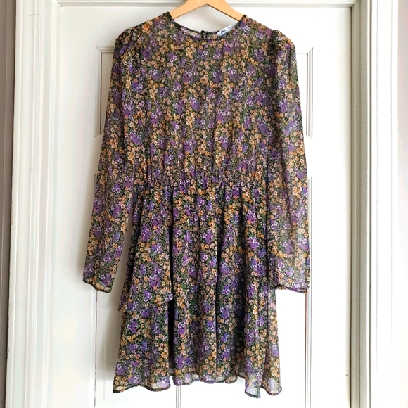Zara Dresses & Skirts - Zara Floral Tiered Ruffle Dress SIZE Medium